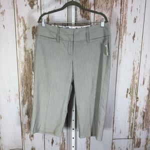 NWT, Maurices Gray Professional Capris. Size 9/10